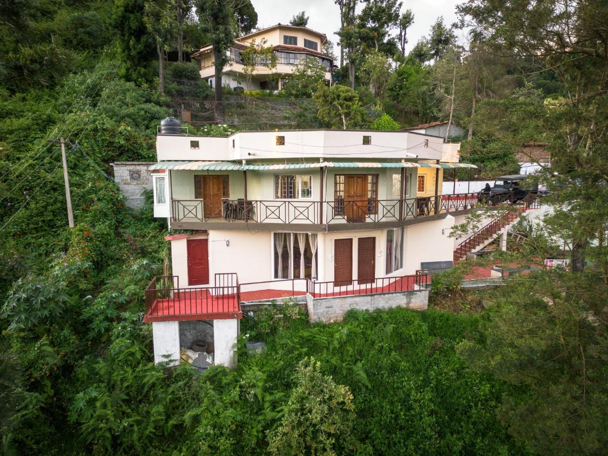 Vels Cliff Apartment Coonoor Exterior photo